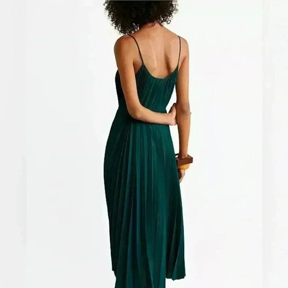 MANGO - NWT size Large 
Pleated Midi Dress - Picture 3 of 14